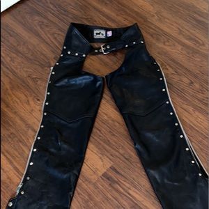 LIKE NEW! Women's leather Biker chaps Size M/L